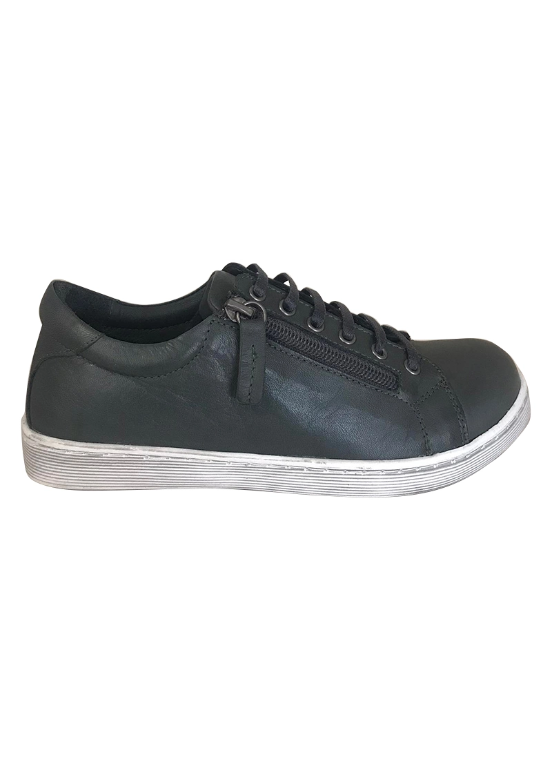 Rilassare Tommie Sneaker | Shop Rilassare Online
