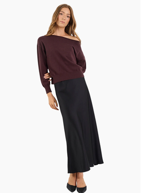 Stories Be Told Incentive Chocolate Boatneck Jumper