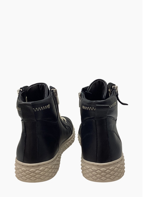 Cabello Una Boot Black