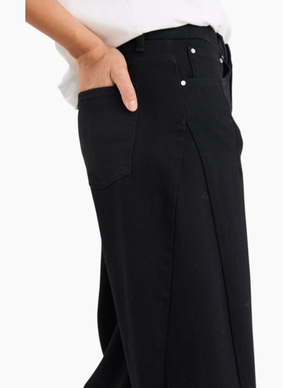 Among The Brave Graduate Mid Rise Barrel Leg Stretch - Black