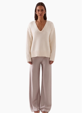 SOVERE Lane Plunge Sweater - Cream