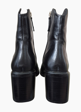 EOS Janice Boot Black