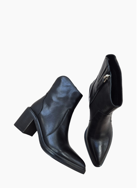 EOS Janice Boot Black