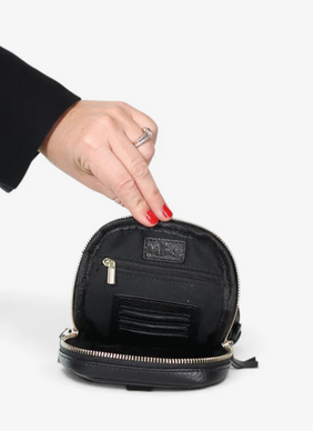 Minx Dial Up Jet Setter Bag - Black/Gold