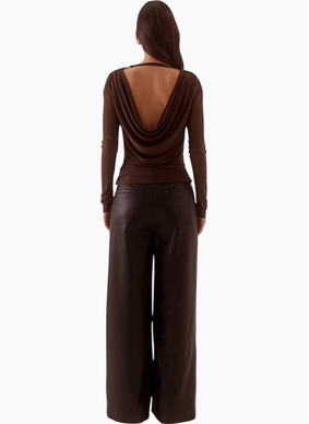 SOVERE Myriad Drape Top - Rum Raisin