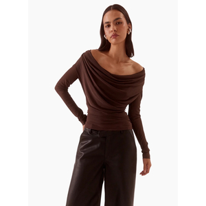 SOVERE Myriad Drape Top - Rum Raisin