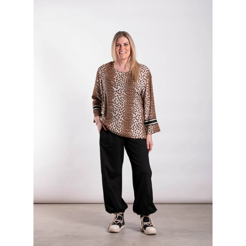Deeanne Hobbs ZEFER Top 26-129 - Leopard Lux