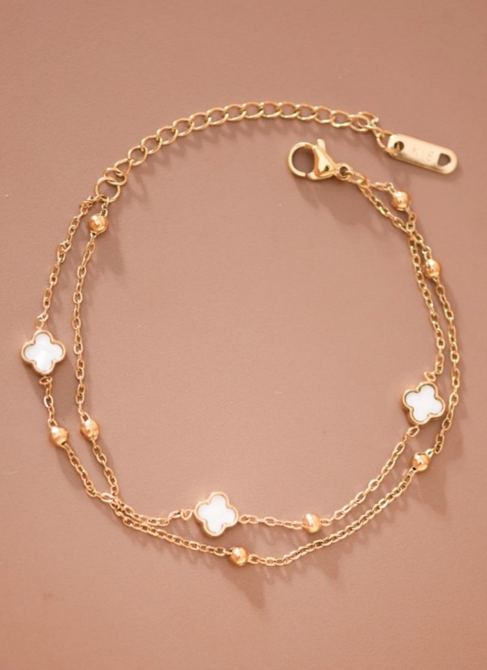 Claire Clover Chain Bracelet - White