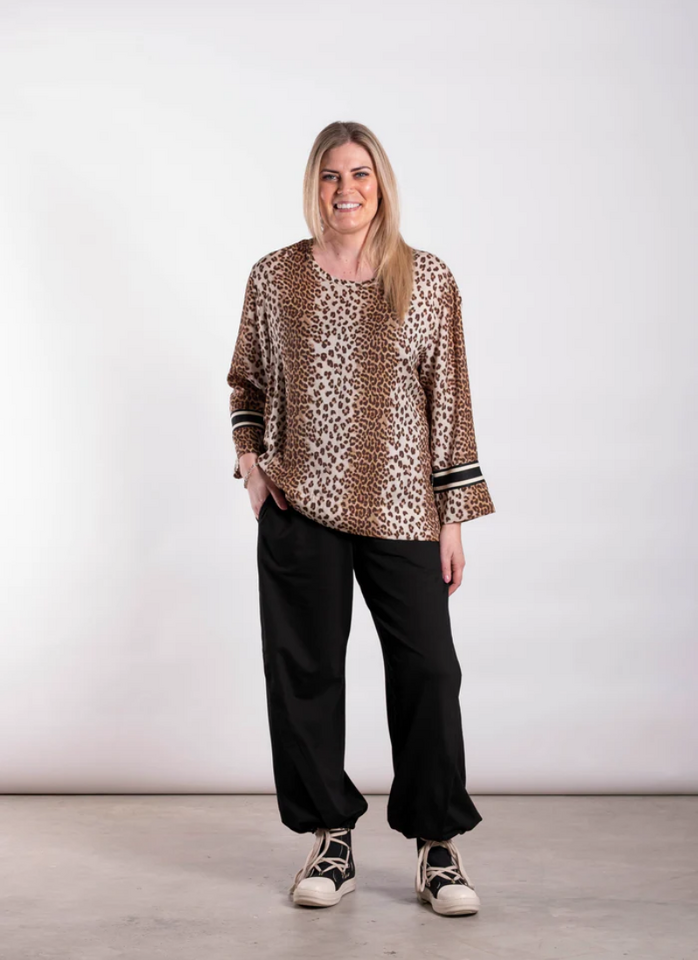 Deeanne Hobbs ZEFER Top 26-129 - Leopard Lux