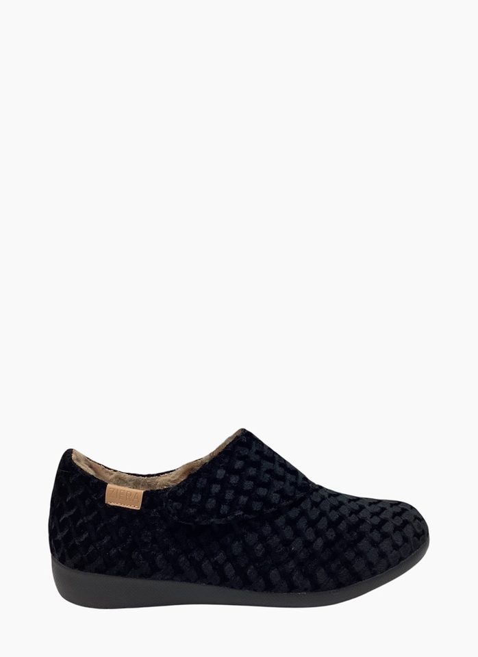 Ziera Fliss XW Slipper Black Emboss