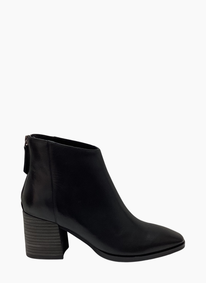 EOS Keara Boot Black