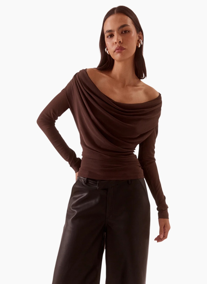 SOVERE Myriad Drape Top - Rum Raisin