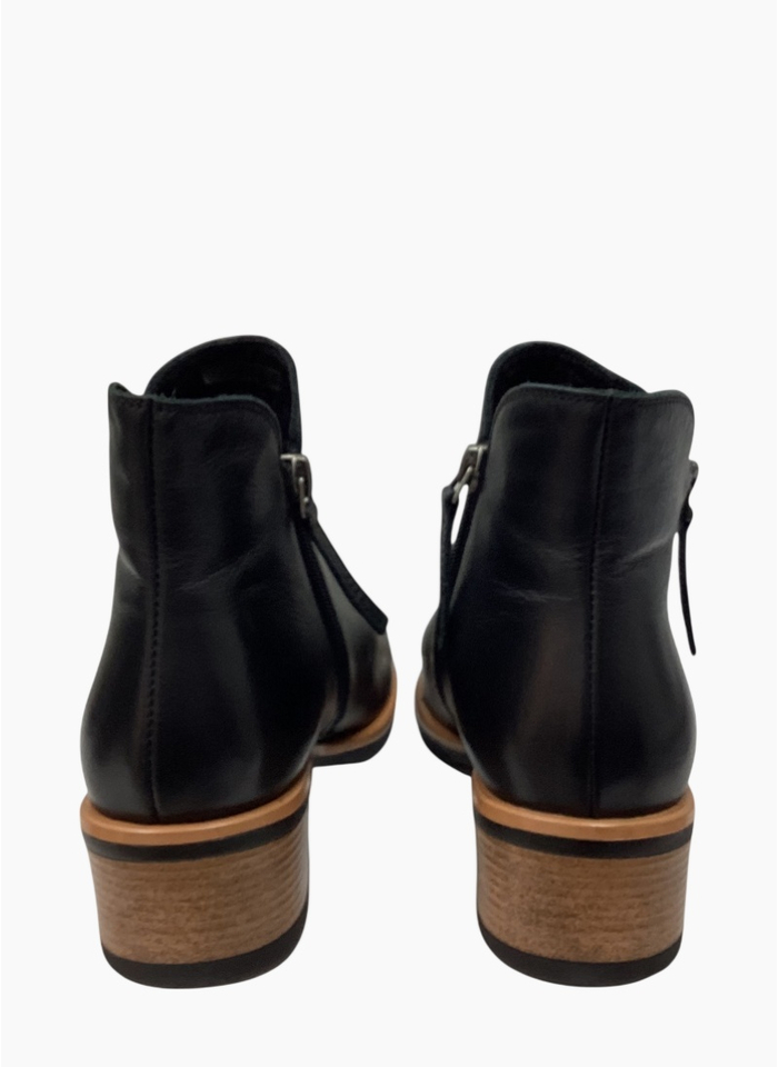 Bresley Dolomite Boot Black