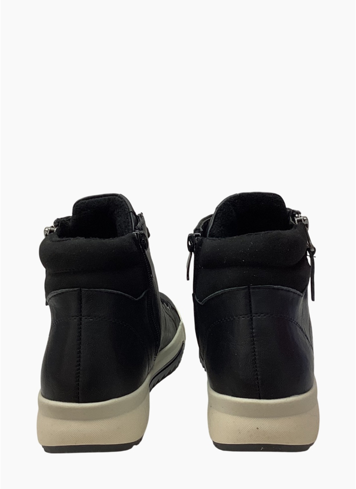 CC Resorts Gumi Boot Black