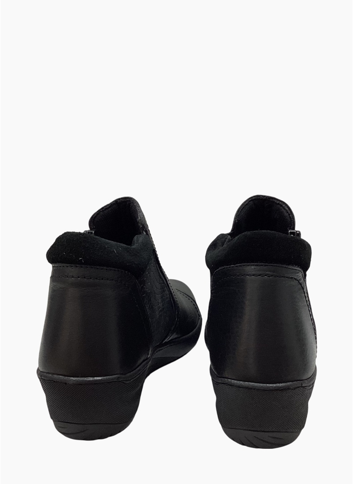 Cabello CP462-18 Boot Black Combo