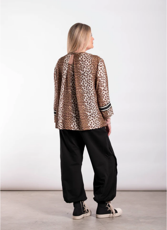 Deeanne Hobbs ZEFER Top 26-129 - Leopard Lux