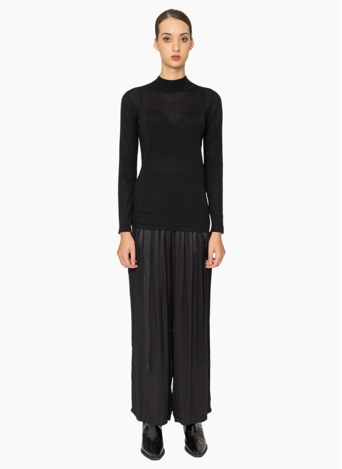 Bone & Arrow KN026 Novara Top - Black