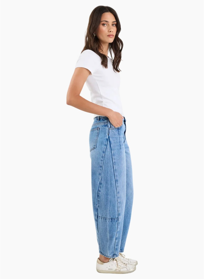 Among The Brave Graduate 90's Barrell Leg Jean