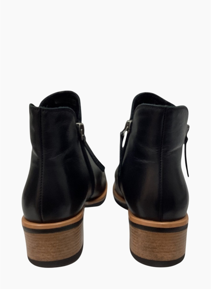 Bresley Dolomite Boot Black