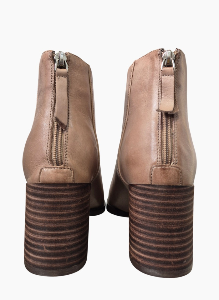 EOS Keara Boot Taupe