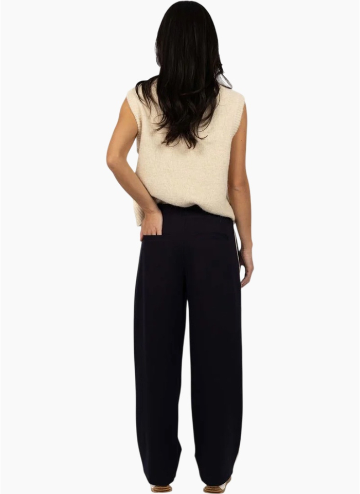 Humidity Roca Pant - Navy (HW26100)