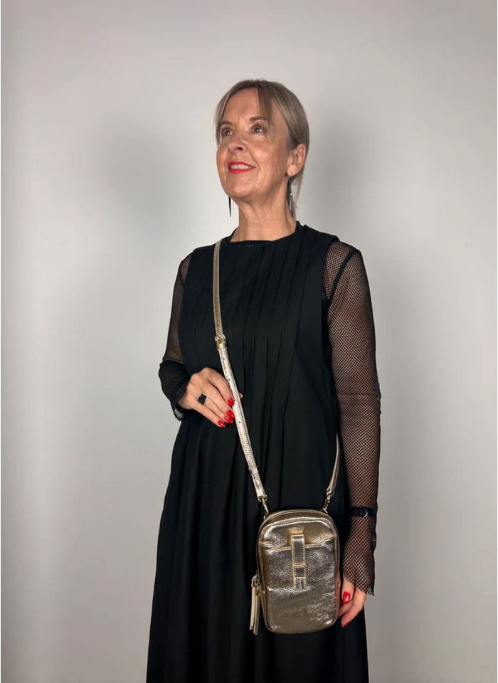 Minx Dial Up Jet Setter Bag - Gold