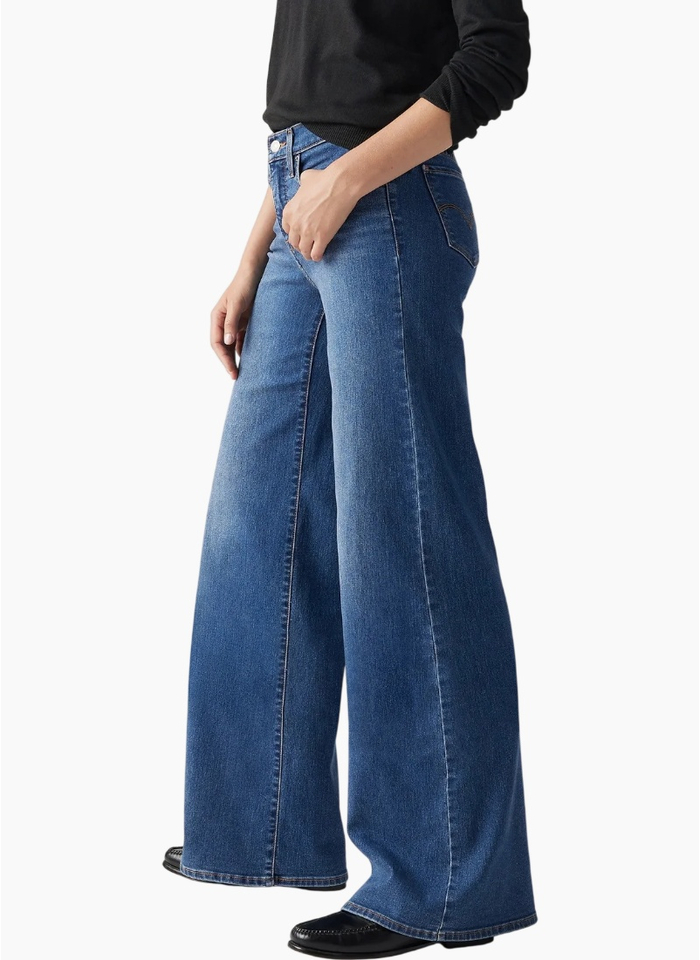 Levis Shaping Wide Leg Jeans - Clever Girl