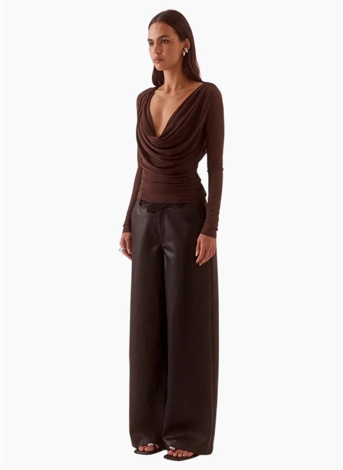 SOVERE Myriad Drape Top - Rum Raisin
