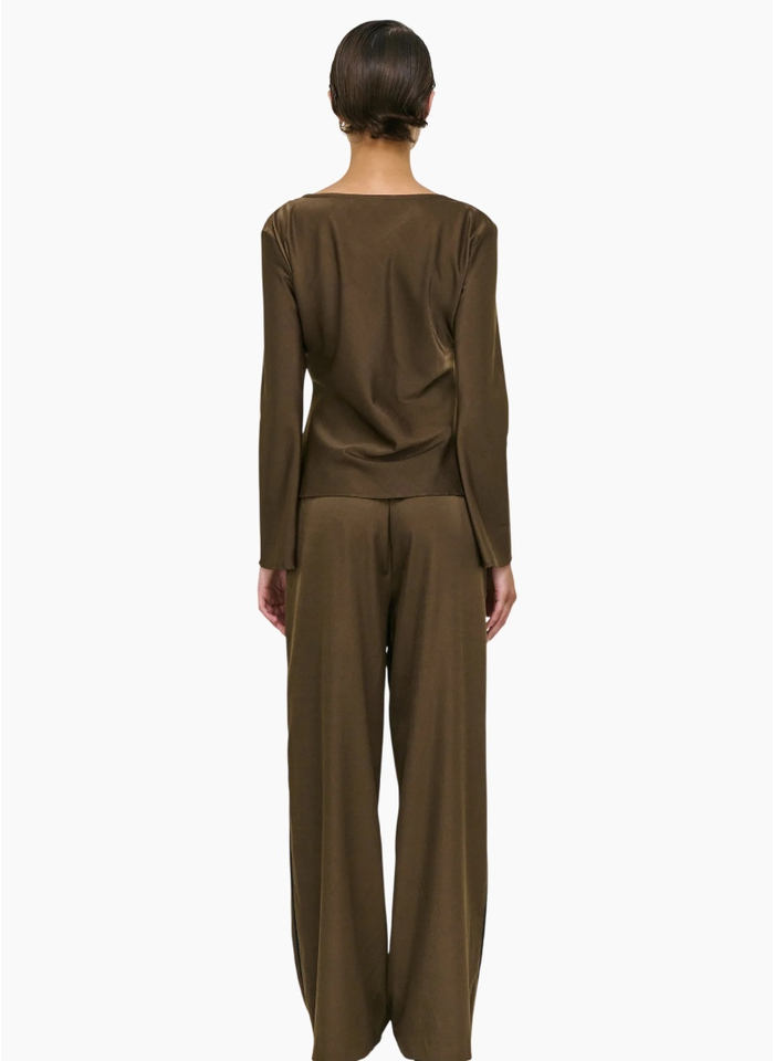 Staple the Label Dakota Bias Top - Espresso